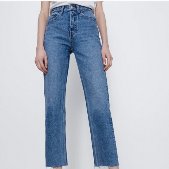 ZARA WOMAN THE REAL STRAIGHT HIGH RISE JEAN - Picture 2 of 12